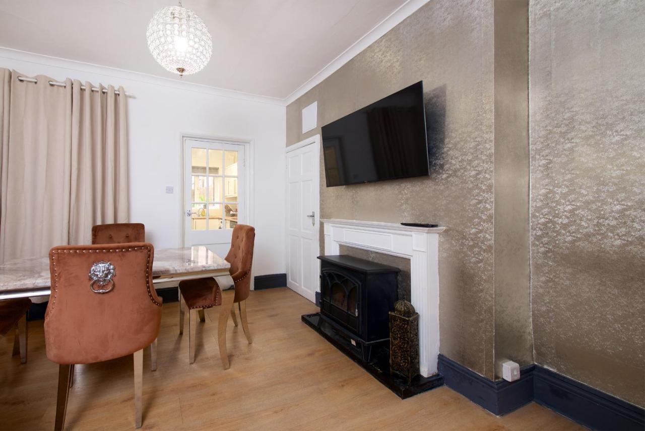 Ideal Abode Abbots 4 En-Suite Chester Bagian luar foto